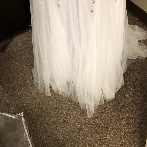 Wow $235 Mermaid Gown by Envious size 4 White LAST REDUCTION NEED SALES - Picture 5 of 16